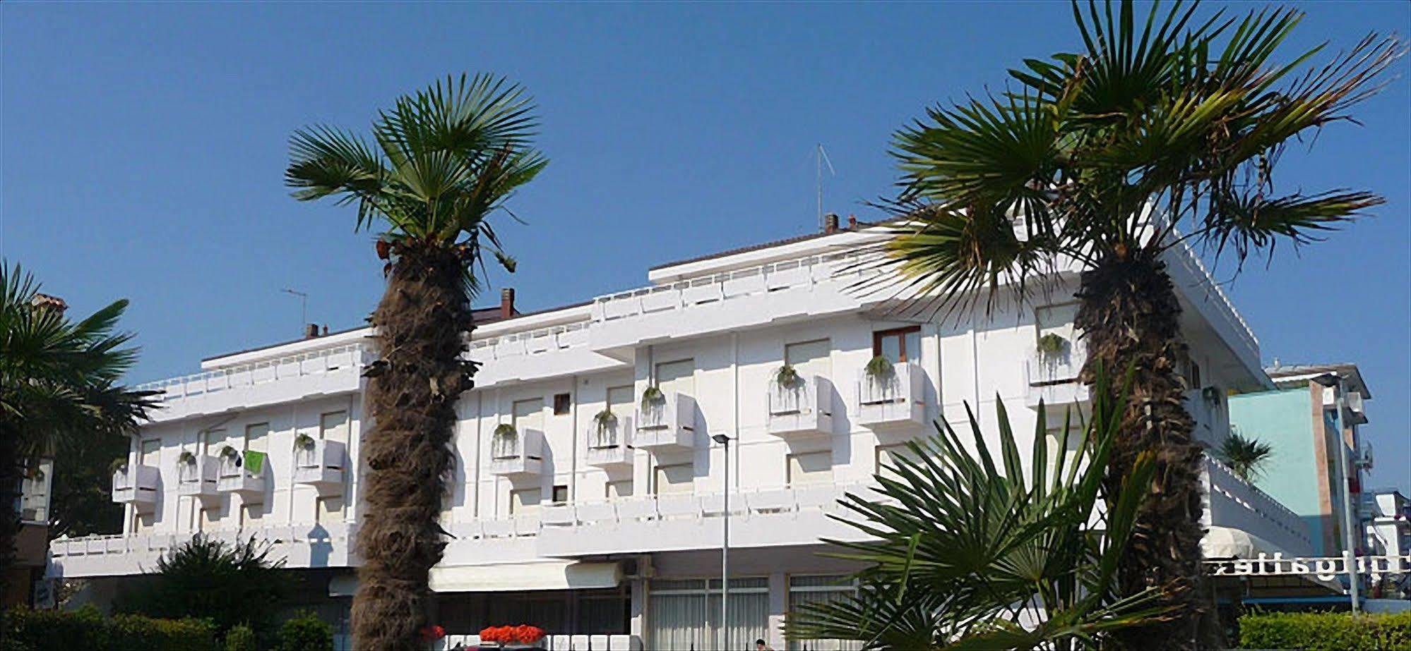 Hotel Pigalle Lido di Jesolo Exterior photo